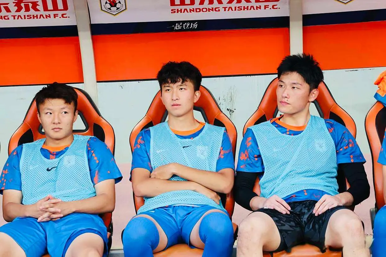 练基地, 这也是王昊, 青岛时